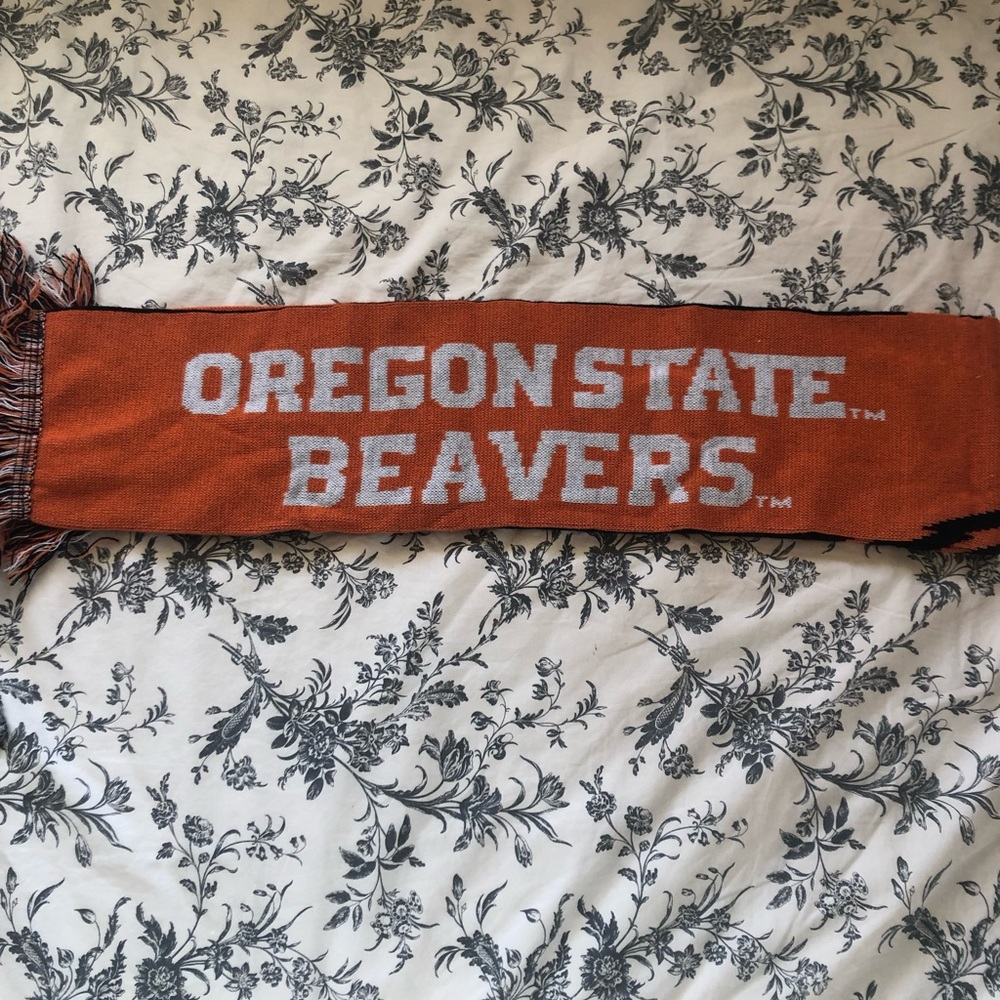 Dutch bros Oregon state scarf
